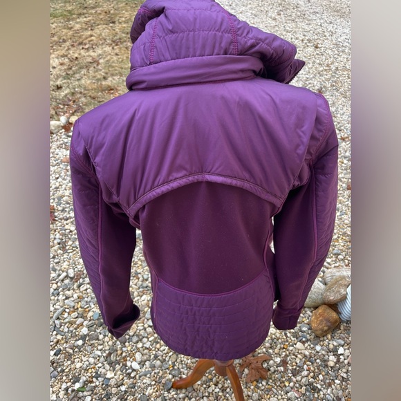 Lululemon First Mile Jacket Purple - Picture 14 of 16